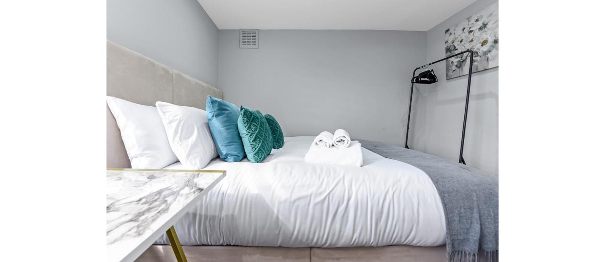 Cozy 3 Bedroom Flat In London!